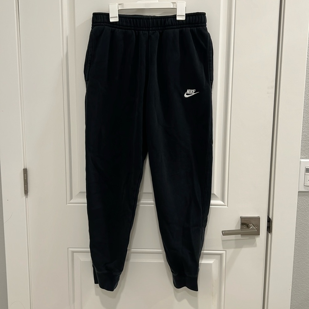 Nike Sportswear Club Logo Jogger Pant